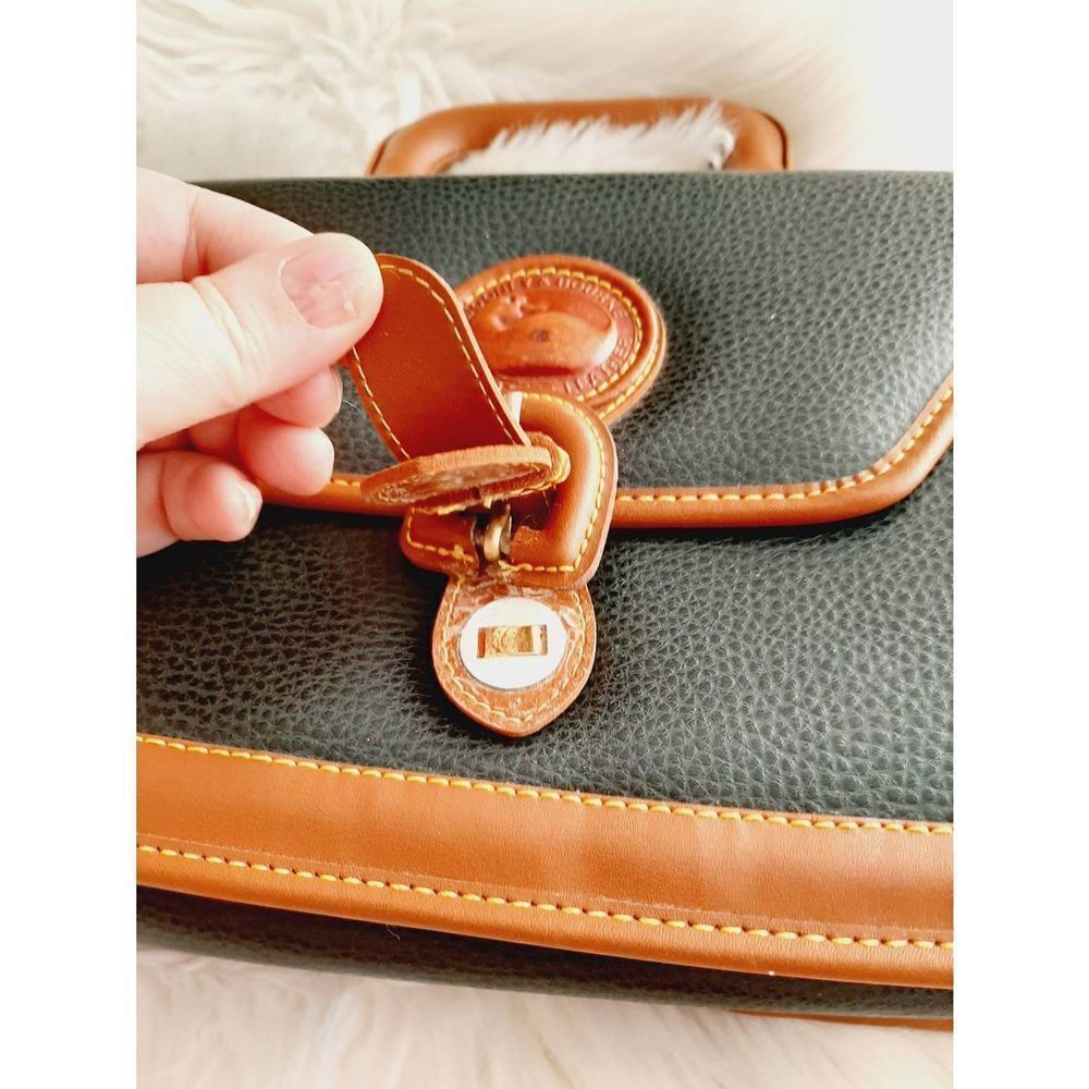 Faux D& B all weather leather hand clutch bag - Picture 2 of 10
